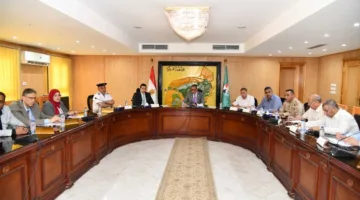 محافظ الفيوم يراقب جاهزية الجهات التنفيذية لامتحانات المرحلة الثانوية