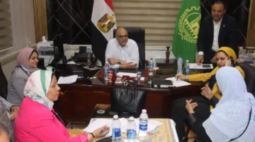 محافظ القليوبية يجتمع مع المواطنين في مجلس مدينة قليوب