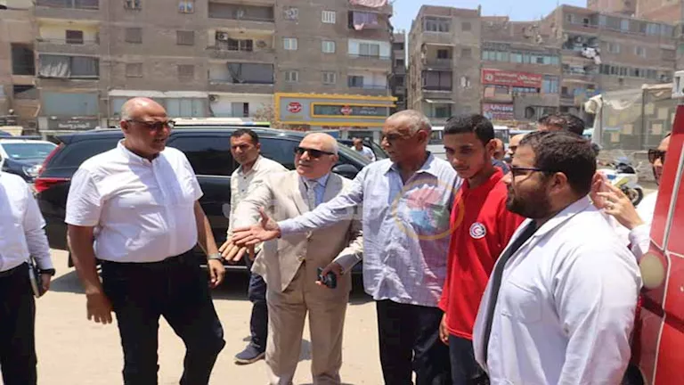 محافظ القليوبية يقوم بزيارة مركز الدم المتنقل في شبرا الخيمة – صور