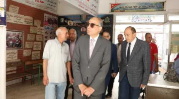 محافظ المنيا يراقب إجراءات امتحانات الثانوية العامة في 92 لجنة بمختلف مراكز المحافظة.