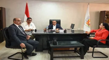 محافظ جنوب سيناء يتناول سبل تعزيز جودة الخدمات المقدمة للمواطنين (صور)