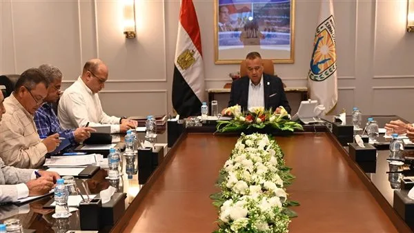 محافظ جنوب سيناء يجتمع برؤساء المدن لمناقشة تعزيز الخدمات وتحسين جودة الحياة محافظ جنوب سيناء يجتمع برؤساء المدن لمناقشة تعزيز الخدمات وتحسين جودة الحياة