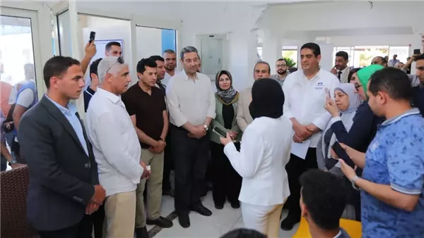 محافظ دمياط ووزير الشباب يتابعان أنشطة ورش عمل مشروعي “مشواري” و”علمني حرفة” في نادي المستقبل محافظ دمياط ووزير الشباب يتابعان أنشطة ورش عمل مشروعي “مشواري” و”علمني حرفة” في نادي المستقبل