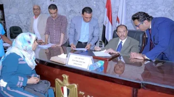محافظ سوهاج يجتمع أسبوعياً للاستماع لمشاكل وطلبات المواطنين
