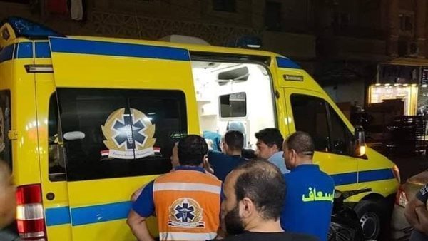 محافظ قنا يلتقي بمراقبي امتحانات الثانوية العامة الذين أصيبوا في حادث تصادم محافظ قنا يلتقي بمراقبي امتحانات الثانوية العامة الذين أصيبوا في حادث تصادم