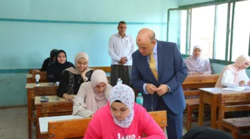 محافظ كفر الشيخ يزور امتحانات الثانوية العامة ويشدد على توفير جميع وسائل الراحة للطالبات
