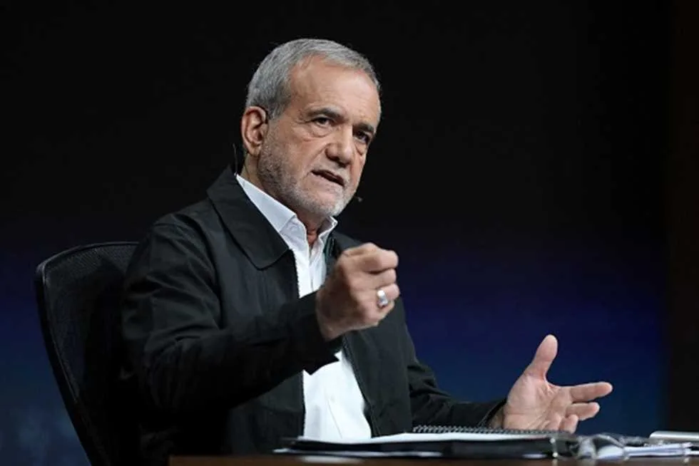 «محظوران».. الرئيس الإيراني: فرض الحجاب والانفتاح يؤديان إلى عدم الرضا «محظوران».. الرئيس الإيراني: فرض الحجاب والانفتاح يؤديان إلى عدم الرضا