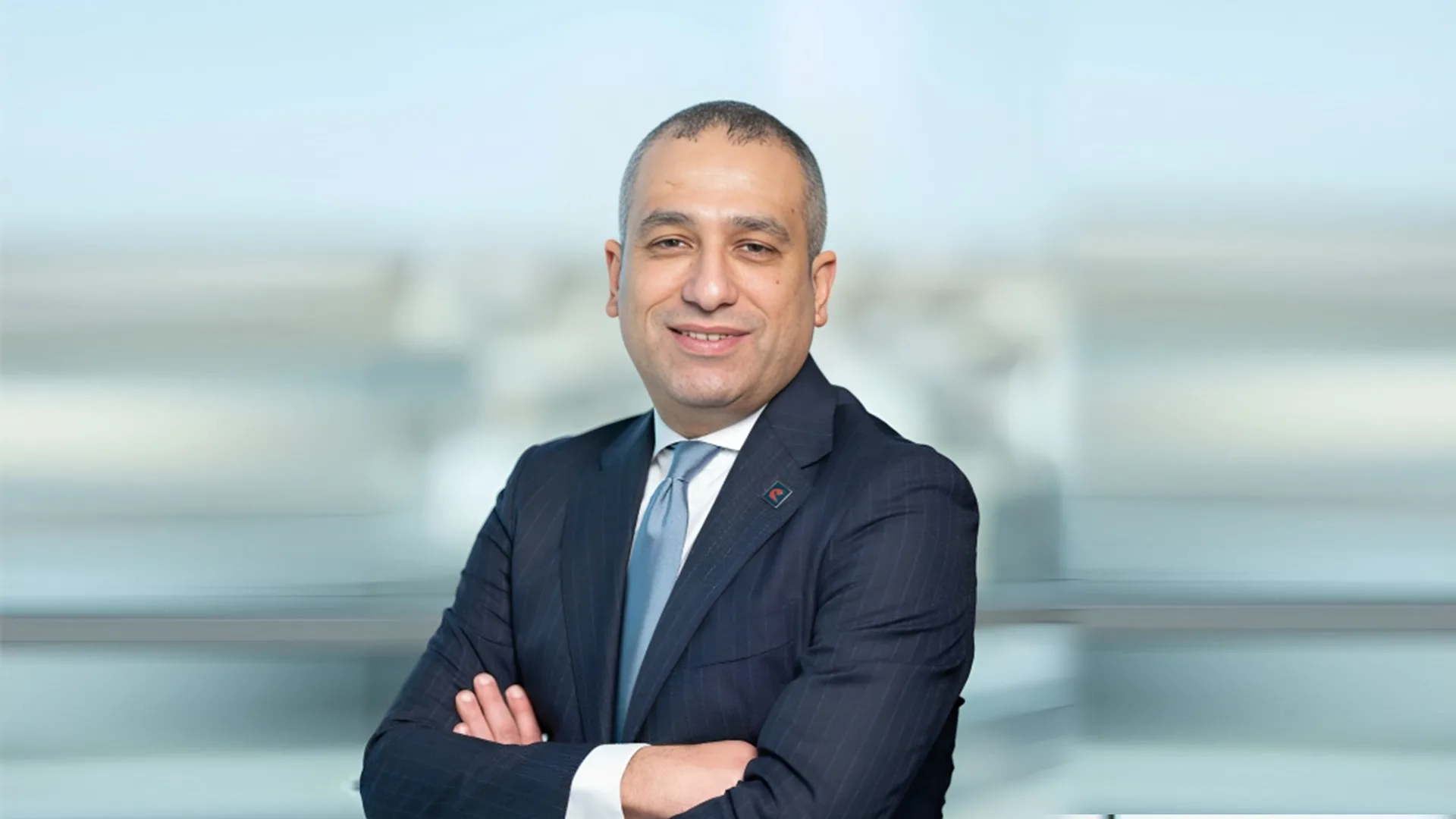 محمد أبو السعود: البنك الزراعي يمتلك 21 فرعًا إسلاميًا ويسعى لتعزيز وجوده في سوق المصرفية الإسلامية. محمد أبو السعود: البنك الزراعي يمتلك 21 فرعًا إسلاميًا ويسعى لتعزيز وجوده في سوق المصرفية الإسلامية.
