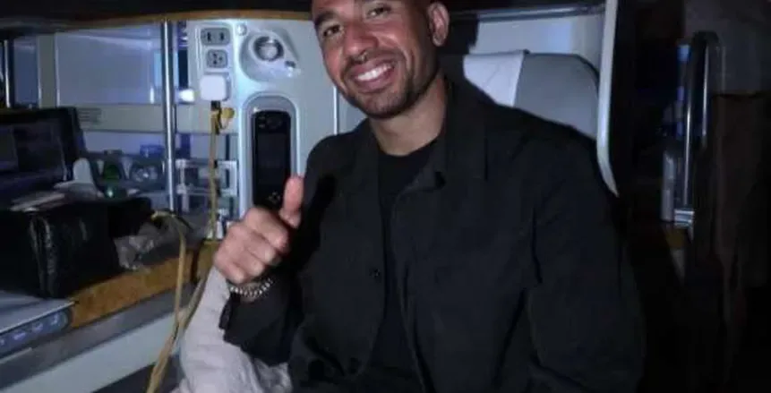محمد الشناوي يوضح تسلسل شارة القيادة في الأهلي عقب انضمام تريزيجيه محمد الشناوي يوضح تسلسل شارة القيادة في الأهلي عقب انضمام تريزيجيه