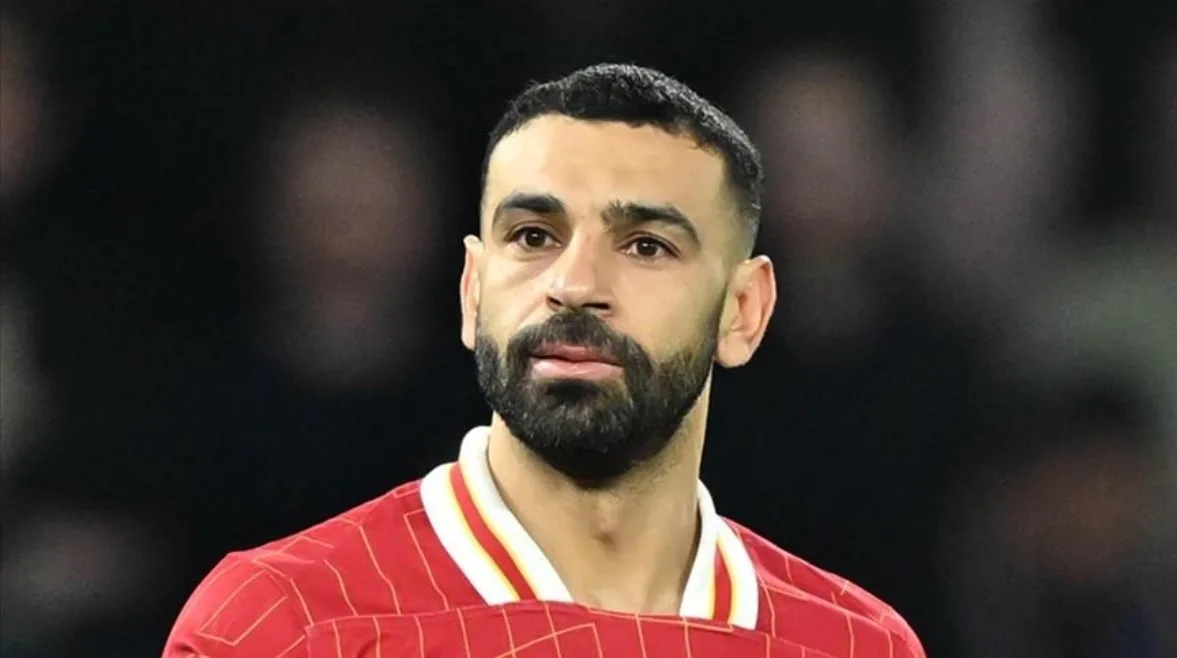 محمد صلاح يتربع على قمة التشكيلة المثالية لموسم 2024-2025 محمد صلاح يتربع على قمة التشكيلة المثالية لموسم 2024-2025