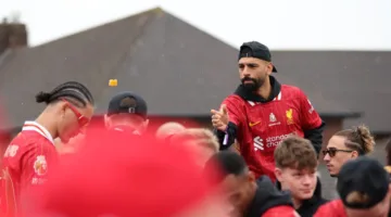 محمد صلاح يعتلي قائمة المرشحين لأفضل لاعب في إنجلترا بعد موسم استثنائي.