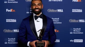 محمد صلاح يغادر القاهرة بعد انتهاء عطلته في البحر الأحمر.