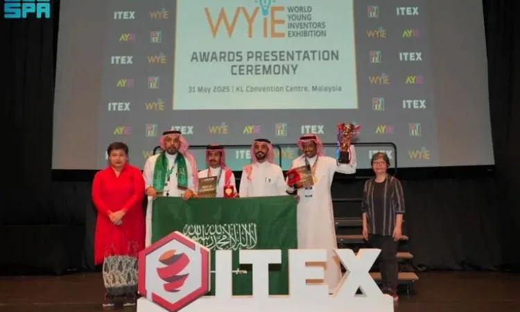 مخترع سعودي يحصل على الجائزة الكبرى كأفضل مبتكر في قارة آسيا لعام 2025 مخترع سعودي يحصل على الجائزة الكبرى كأفضل مبتكر في قارة آسيا لعام 2025