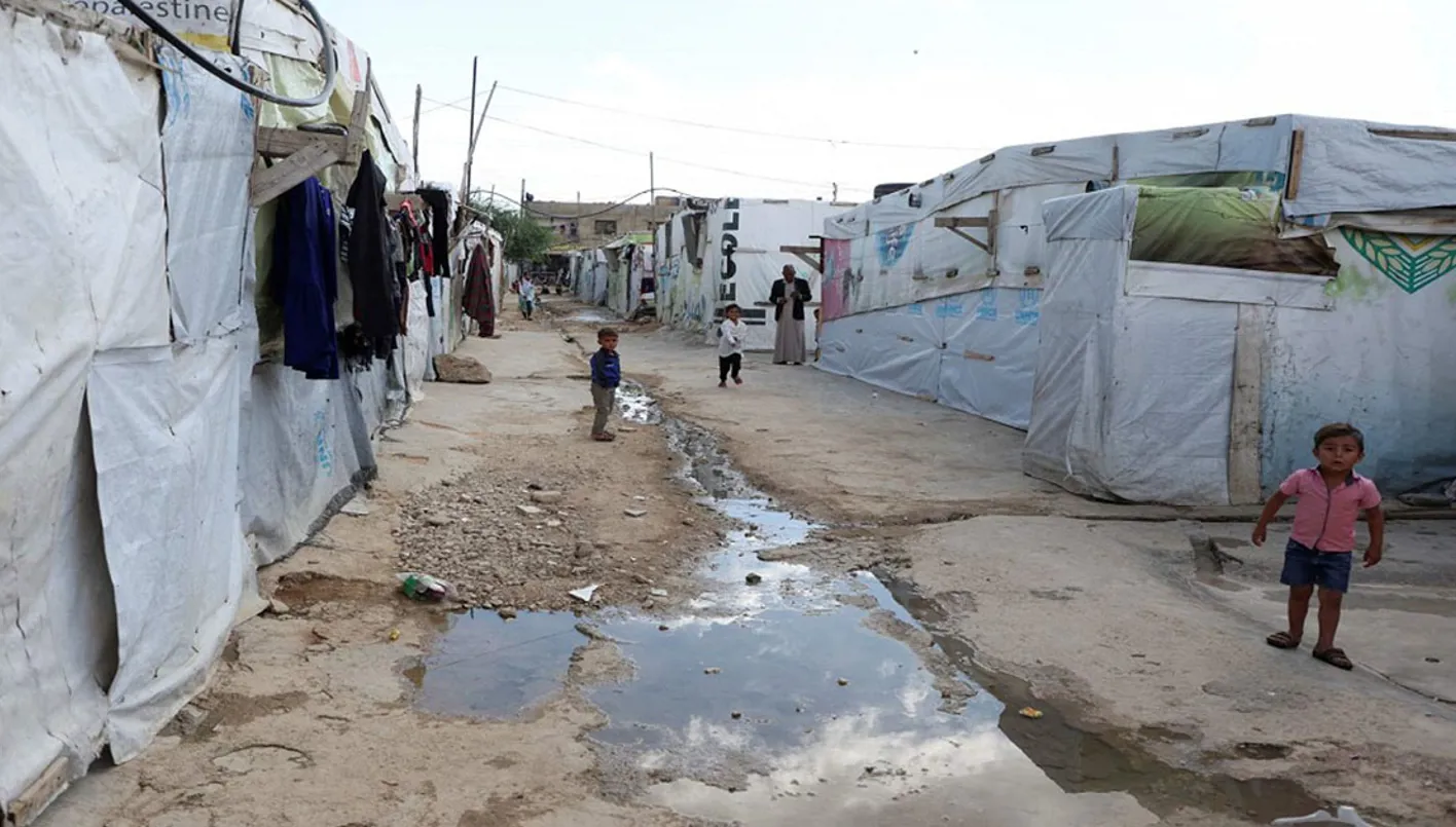 مخيمات اللاجئين على ضفاف نهر الليطاني: تحذيرات ومواجهات دون حلول جذرية مخيمات اللاجئين على ضفاف نهر الليطاني: تحذيرات ومواجهات دون حلول جذرية