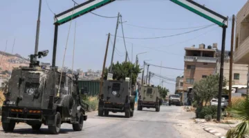 مداهمات واعتقالات وزيادة الضغوط على الفلسطينيين في الضفة الغربية