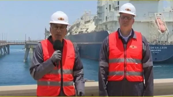 مدبولي: إدخال كميات وفيرة من الغاز الطبيعي إلى الشبكة المصرية بحلول نهاية يونيو الحالي. مدبولي: إدخال كميات وفيرة من الغاز الطبيعي إلى الشبكة المصرية بحلول نهاية يونيو الحالي.