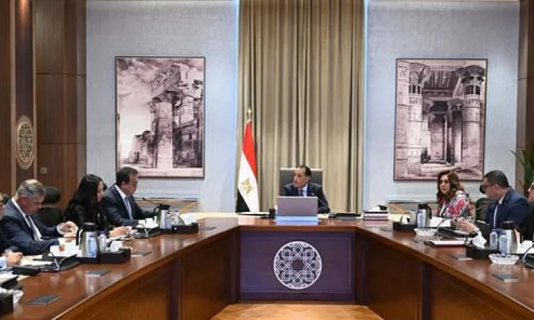 مدبولي يأمر بزيادة الجهود لتحقيق هدف عدم تسجيل أي حالات جذام وتقديم الرعاية للمتعافين. مدبولي يأمر بزيادة الجهود لتحقيق هدف عدم تسجيل أي حالات جذام وتقديم الرعاية للمتعافين.
