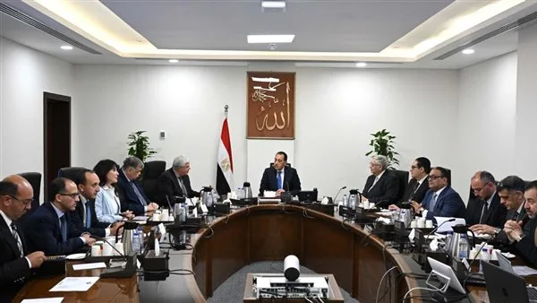 مدبولي يعرض نتائج شراكة جامعة أكسفورد ومستشفى 500500 في تطوير علاج السرطان. مدبولي يعرض نتائج شراكة جامعة أكسفورد ومستشفى 500500 في تطوير علاج السرطان.