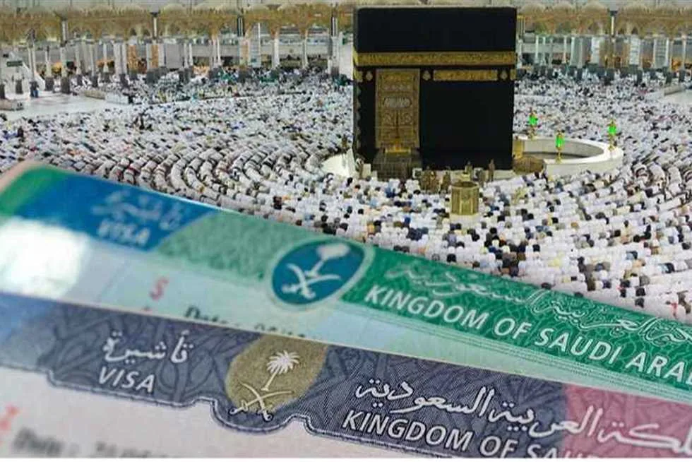 مدة صلاحية التأشيرة تصل إلى 90 يومًا: 4 خطوات للحصول على تأشيرة العمرة 2025 بعد بدء فترة التقديم