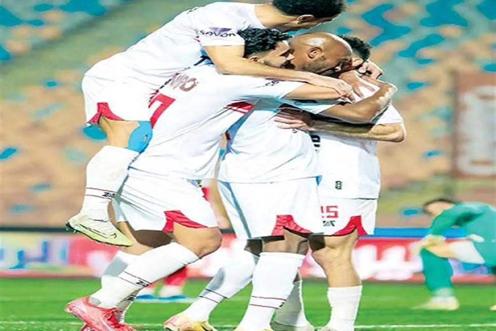 مدحت عبد الهادي يقدم نصائح خاصة للاعبي الزمالك وشيكابالا مدحت عبد الهادي يقدم نصائح خاصة للاعبي الزمالك وشيكابالا
