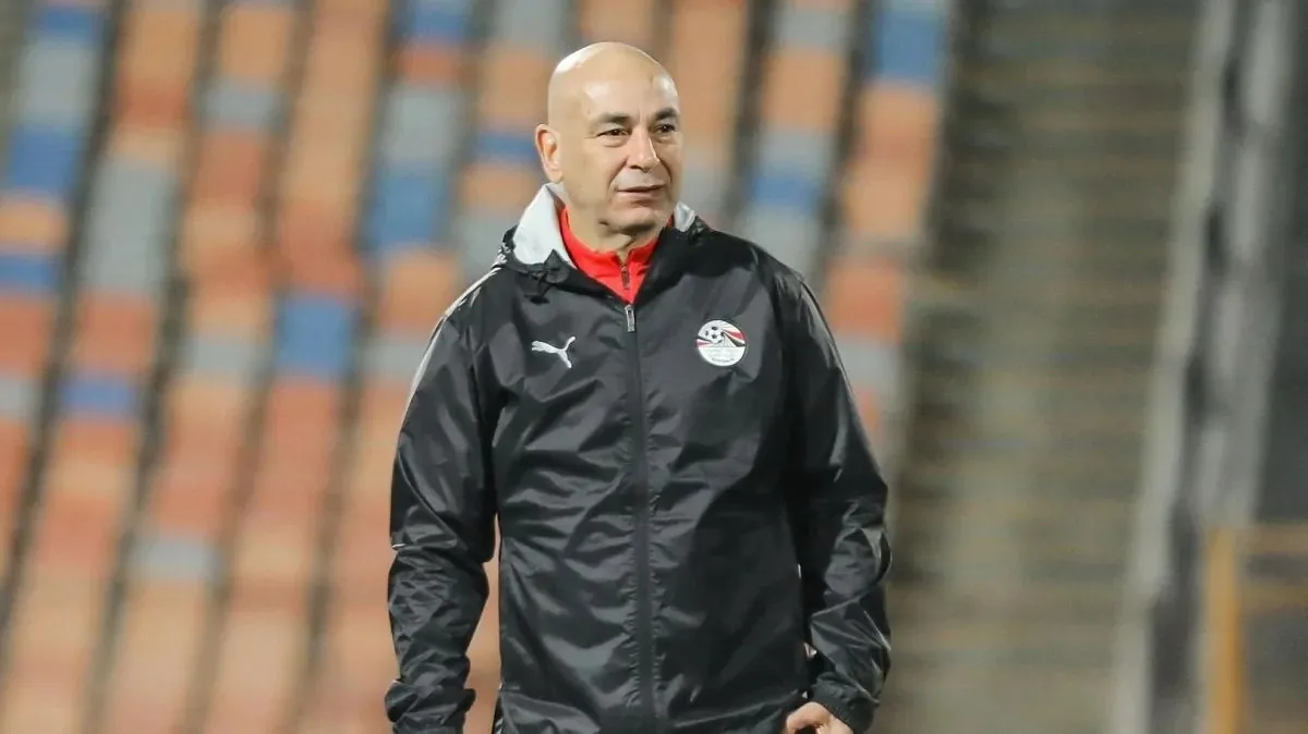 مدرب المنتخب حسام حسن يتقدم بشكوى للجهات الإعلامية حول استغلال الخلافات الأسرية من قبل مواقع إخبارية