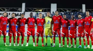 مدرب الوداد المغربي يتعرض لحادث قبل مباراة العين في كأس العالم للأندية