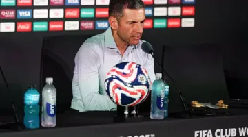 مدرب باتشوكا: أشعر بالاستياء.. يجب أن تتغلب على ريال مدريد وإلا سيتغلب عليك.