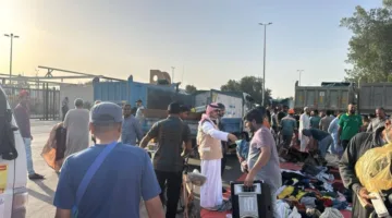 مراقبة الباعة المتجولين وإزالة النفايات العشوائية خلال جولات تفتيشية في المنطقة الشرقية