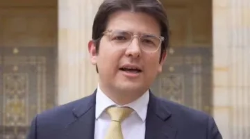 مرشح رئاسي في كولومبيا يتعرض لإطلاق نار أثناء تجمع انتخابي