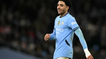 مرموش يتوجه من القاهرة للالتحاق بمعسكر مانشستر سيتي قبل كأس العالم للأندية.