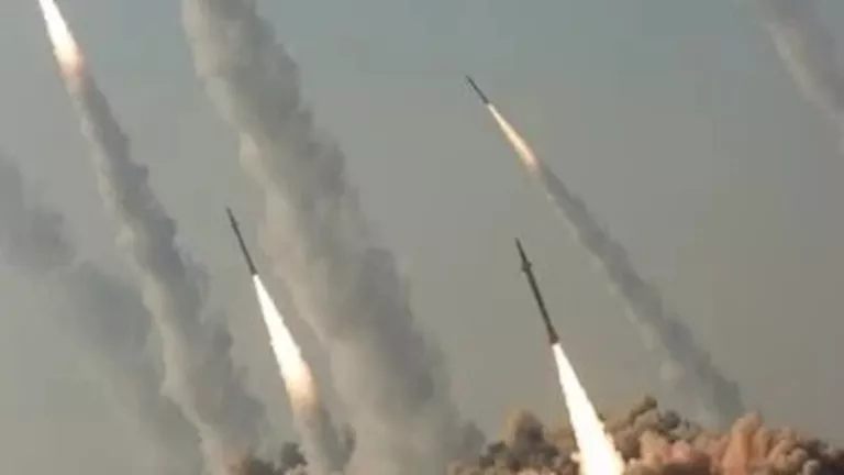 مسؤول أمريكي: قمنا بخطوات استباقية استعدادًا للهجوم الإيراني دون تسجيل أي حادثة. مسؤول أمريكي: قمنا بخطوات استباقية استعدادًا للهجوم الإيراني دون تسجيل أي حادثة.