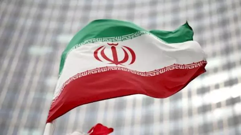 مسؤول بريطاني: إيران تربط بدء المحادثات النووية بوقف الهجمات الإسرائيلية