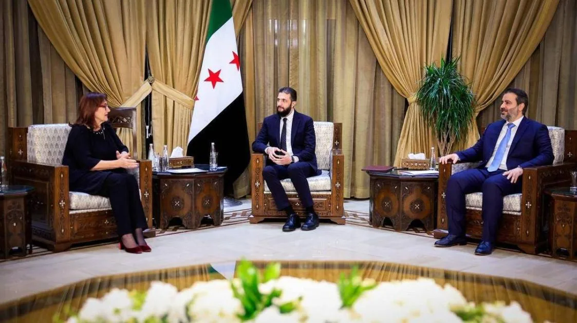 مسؤولة أوروبية: الدعم المالي لسوريا يُعتبر “إشارة واضحة” لتعزيز التعافي. مسؤولة أوروبية: الدعم المالي لسوريا يُعتبر “إشارة واضحة” لتعزيز التعافي.