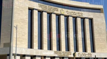 مسؤولو “الإسكان” يزورون مشاريع تعزيز وتطوير البنية التحتية في مدينة برج العرب الجديدة