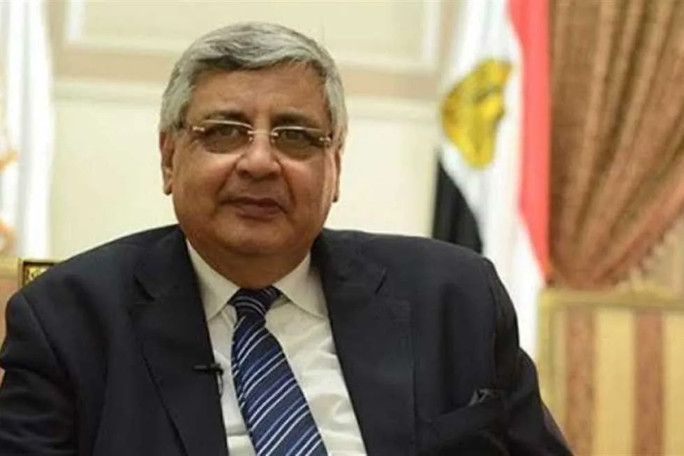 مستشار الرئيس لشؤون الصحة: نظام نقل الدم يتبع معايير صارمة للغاية مستشار الرئيس لشؤون الصحة: نظام نقل الدم يتبع معايير صارمة للغاية