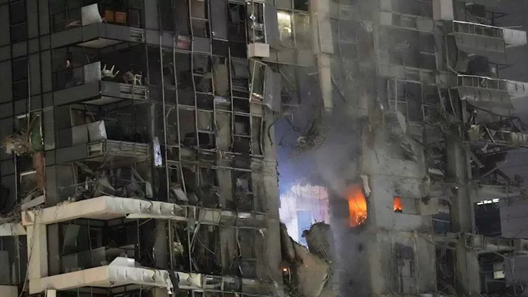 مصادر إيرانية: 585 قتيلاً نتيجة الضربات الإسرائيلية على طهران منذ بدايتها مصادر إيرانية: 585 قتيلاً نتيجة الضربات الإسرائيلية على طهران منذ بدايتها