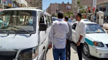 مصادرة 29 ميكروباصًا في الفيوم بسبب تقسيم مسارات السير وانتهاك قواعد السلامة