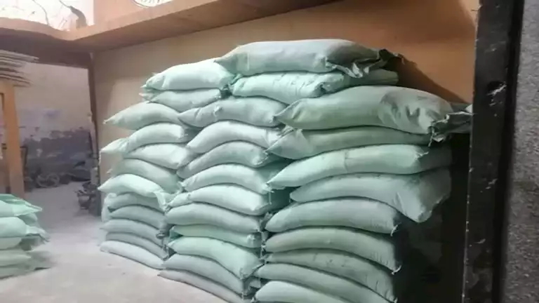 مصادرة 9 أطنان من الدقيق المدعوم قبل تهريبها إلى السوق السوداء مصادرة 9 أطنان من الدقيق المدعوم قبل تهريبها إلى السوق السوداء