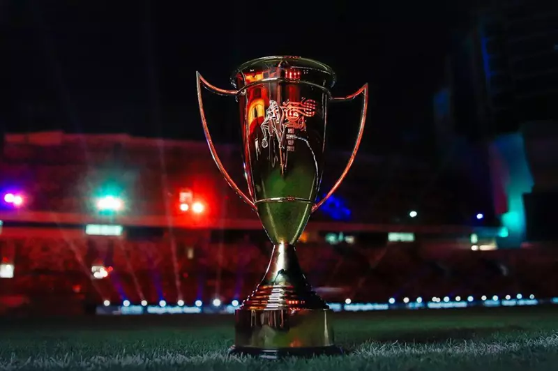 مصدر ليلا كورة: اتحاد الكرة يستلم عروضًا من دول الخليج لاستضافة السوبر المصري