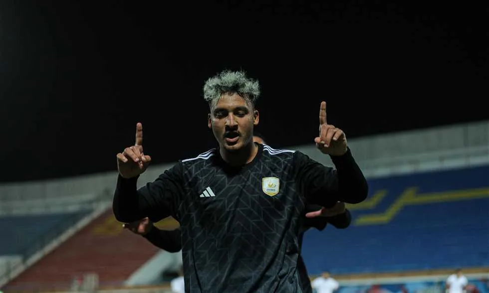 مصدر موثوق: أحمد شريف يقترب من إنهاء إجراءات الانتقال إلى الزمالك