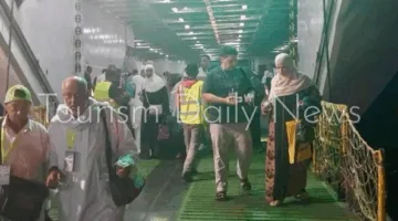 مصر: انطلاق رحلات عودة الحجاج عبر البر – مغادرة 127 حافلة تحمل 4800 حاج.
