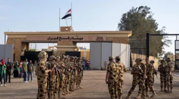 مصر تشدد على ضرورة الالتزام بـ”القواعد التنظيمية” لزيارة الحدود مع غزة