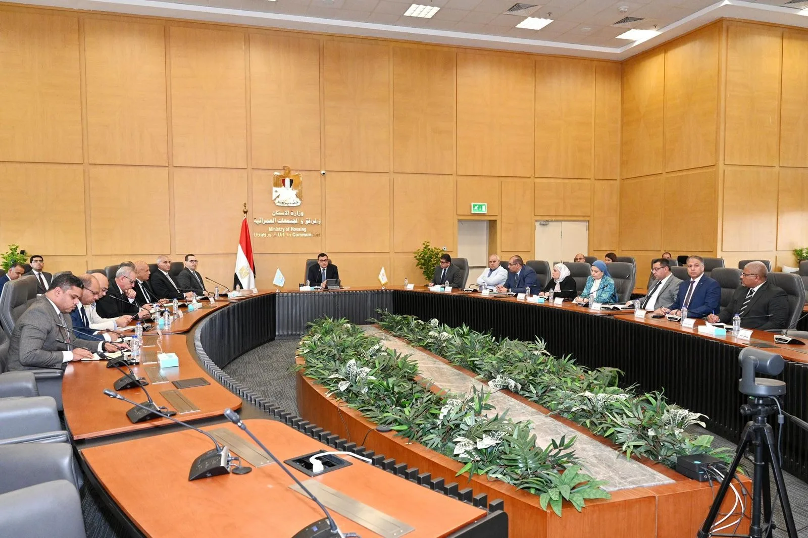 مصر تطلب من رؤساء المدن الجديدة اتخاذ خطوات لتقليل استهلاك الطاقة والمياه. مصر تطلب من رؤساء المدن الجديدة اتخاذ خطوات لتقليل استهلاك الطاقة والمياه.