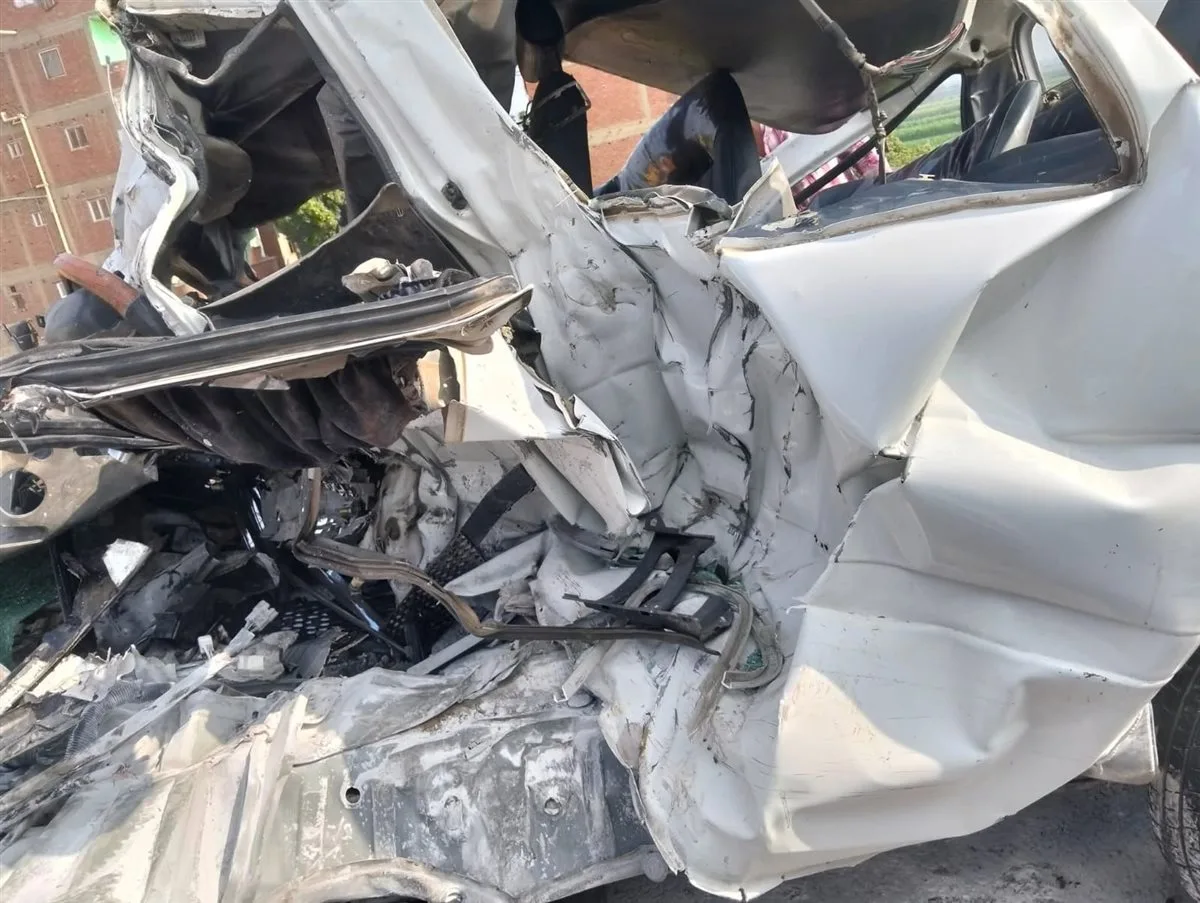 مصر تنعى 18 فتاة شابة في حادث مأساوي على الطريق الإقليمي مصر تنعى 18 فتاة شابة في حادث مأساوي على الطريق الإقليمي