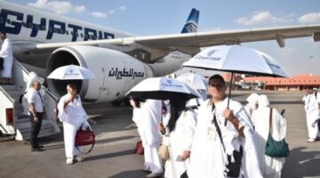 مصر للطيران تنظم غداً 17 رحلة لإعادة حجاج بيت الله الحرام.