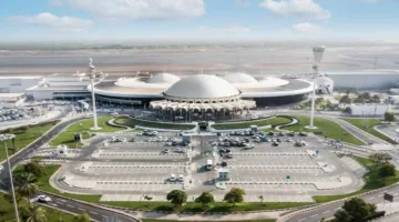مطار الشارقة يتهيأ لاستقبال أكثر من 800 ألف راكب خلال ذروة موسم الصيف.