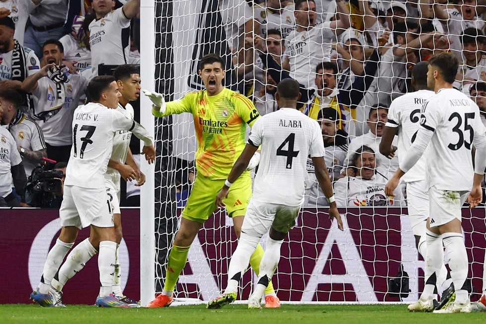 معلق مباراة ريال مدريد ضد الهلال في كأس العالم للأندية معلق مباراة ريال مدريد ضد الهلال في كأس العالم للأندية