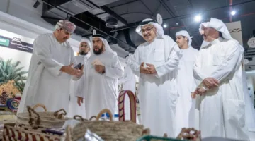 مفتي المسجد الكبير في مومباي يزور «الشارقة للتراث»
