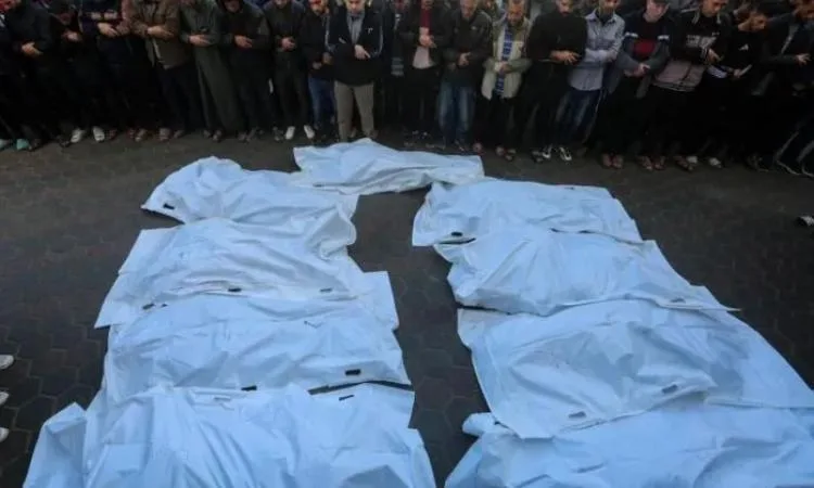 مقتل 10 فلسطينيين، من بينهم أطفال، جراء قصف الاحتلال على غزة وخان يونس.