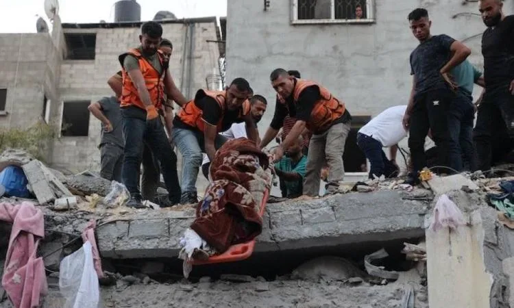 مقتل 21 فلسطينياً جراء قصف القوات الاحتلال في جباليا وخان يونس